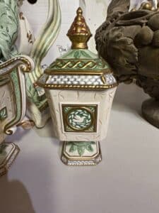 Fitz-and-Floyd-Gregorian-Collection-Santa-Pitcher-and-Sugar-Bowl-Set-second-image