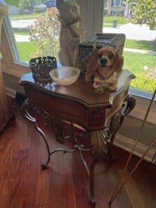 French-Provincial-Style-Side-Table-second-image