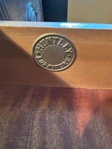 Huntley-Furniture-Vanity-Desk-second-image