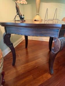 Mahogany-Cabriole-Leg-Accent-Table-second-image