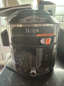 Ninja-Foodi-OL-Series-Pressure-Cooker-Steam-Fryer-with-SmartLid