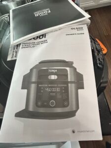 Ninja-Foodi-OL-Series-Pressure-Cooker-Steam-Fryer-with-SmartLid-second-image