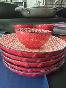 Red-Geometric-Pattern-Ceramic-Dinnerware-Set-by-Dowan