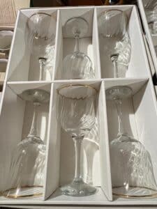 Set-of-Maxim-Wine-Glasses-with-Gold-Rim-and-Swirl-Design-second-image