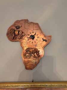 Vintage-Copper-Map-of-Africa-Wall-Clock-with-Big-Five-Animals
