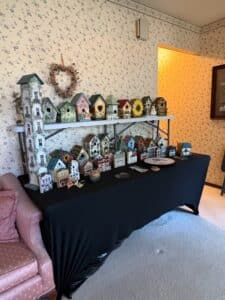 Assorted-Decorative-Birdhouses-and-Miniature-Houses-fourth-image