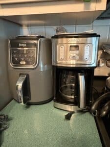 Assorted-Kitchen-Appliances-fourth-image
