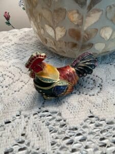 Bejeweled-Enamel-Rooster-Trinket-Box
