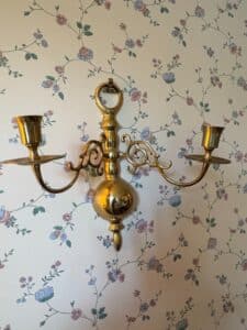 Brass-Colonial-Williamsburg-Style-Double-Candle-Sconce-second-image
