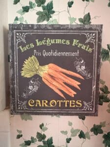 French-Farmhouse-Carrots-Sign