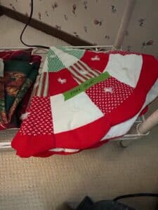 Handmade-Patchwork-Christmas-Tree-Skirt
