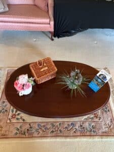 Queen-Anne-Style-Mahogany-Oval-Coffee-Table-second-image