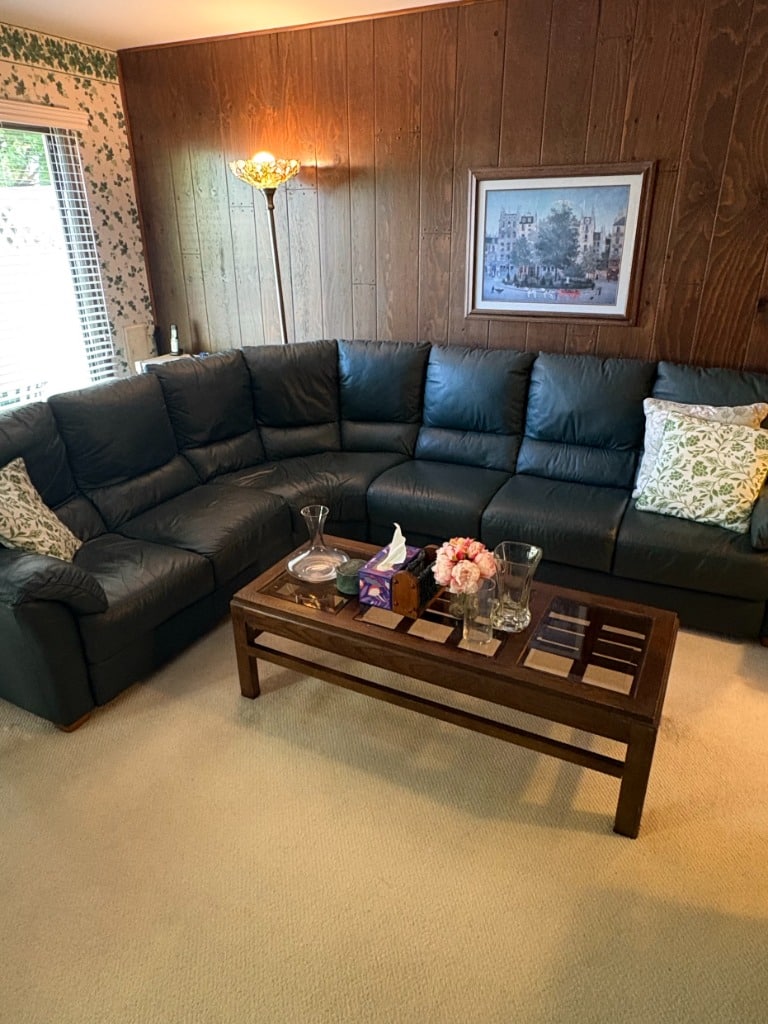 Blue Moon Estate Sales – Elk Grove Village | Tiffany Lamps, Birdhouses, Leather Seating & Patio Furniture