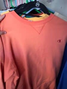 Vintage-Champion-Reverse-Weave-Crewneck-Sweatshirts-second-image