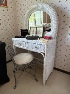 Wicker-Vanity-Table-with-Mirror-and-Stool-B