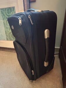 Airtex-Paris-Rolling-Suitcase-third-image