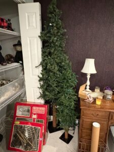 Artificial-Christmas-Tree-with-Pre-strung-Lights