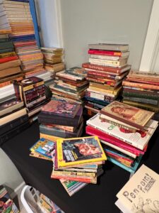 Assorted-Collection-of-Childrens-Books-Featuring-Dr.-Seuss-and-Series-Books-fourth-image