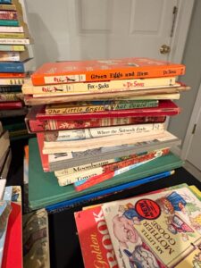 Assorted-Collection-of-Childrens-Books-Featuring-Dr.-Seuss-and-Series-Books-third-image