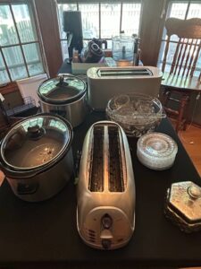 Assorted-Kitchen-Appliances-Crock-Pots-Oster-Toaster-Food-Processor-and-Cut-Glassware-Set