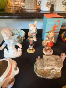 Assorted-Vintage-Porcelain-and-Ceramic-Figurines-including-Beatrix-Potter-and-Hummel-style-fourth-image