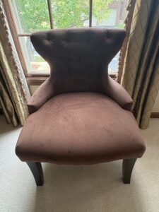 Brown-Tufted-Wingback-Accent-Chair-second-image