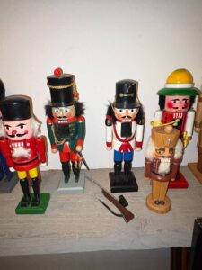 Collection-of-Vintage-German-Wooden-Nutcrackers-Erzgebirge-third-image