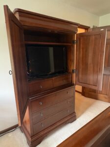 Collezione-Europa-Traditional-Media-Armoire-fourth-image