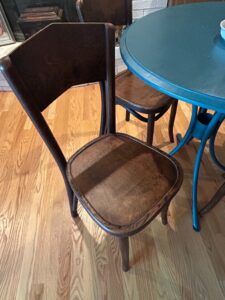 Set-of-Four-Thonet-Style-Bentwood-Cafe-Chairs-and-Round-Bistro-Table