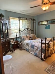 Victorian-Style-Wrought-Iron-Canopy-Bed