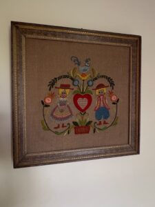 Vintage-Folk-Art-Embroidery-Sampler-Boy-and-Girl-with-Heart-and-Rooster