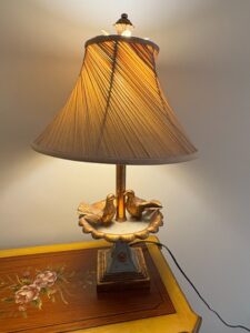Vintage-Gilded-Bird-Lamp-with-Doves