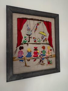 Vintage-Paragon-Puppet-Show-Crewel-Embroidery