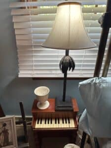Vintage-Piano-Stool-Table-Lamp-with-Ceramic-Bowl