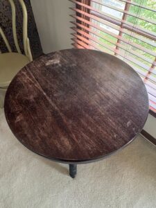 Vintage-Round-Pedestal-Table-with-Turned-Legs-second-image