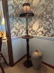 Vintage-Table-Lamp-with-Floral-Shade-and-Pedestal