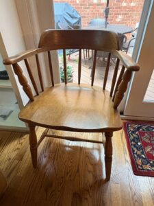 Vintage-Windsor-Spindle-Back-Captains-Chair