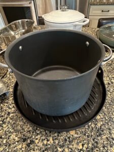 Calphalon-Commercial-Hard-Anodized-Aluminum-Stock-Pot