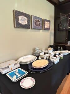 Chocolat-La-Parisienne-and-Garden-Goddess-Themed-Decorative-Lot