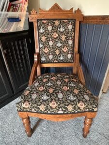 Victorian-Style-Oak-Accent-Chair-with-Teapot-Tapestry-Upholstery