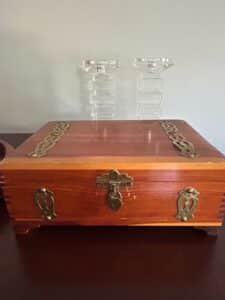 Vintage-Cedar-Cigar-Box-with-Brass-Hardware