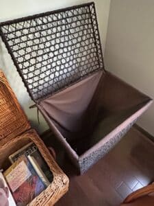 Woven-Wicker-Laundry-Hamper-with-Fabric-Liner-and-Lattice-Lid