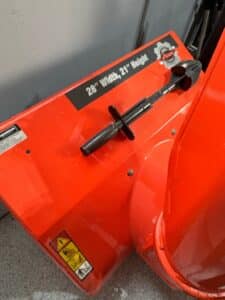 Ariens-Deluxe-Snow-Blower-second-image