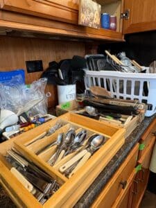 Assorted-Kitchen-Utensils-and-Flatware-Collection-fifth-image