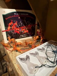 Bronners-Light-Revolving-Santa-Sleigh-with-Reindeer-fifth-image-1