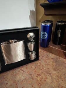 Chicago-Sports-Team-Branded-Drinkware-and-Flask-Collection-fifth-image