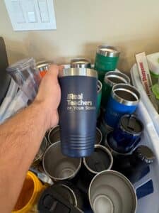 Collection-of-Insulated-Tumblers-and-Kitchenware-fifth-image