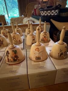 Collection-of-M.I.-Hummel-Annual-Bells-third-image-1