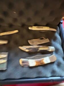 Collection-of-Vintage-Advertising-and-Commemorative-Folding-Pocket-Knives
