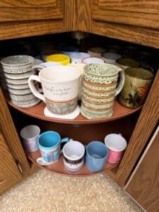 Collection-of-Vintage-Kitchenware-and-Household-Appliances-1